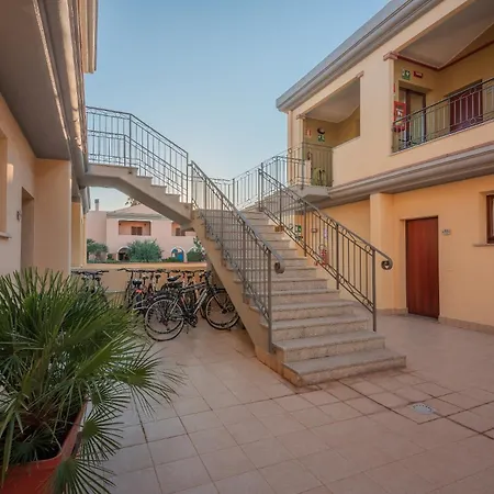 Lejlighed Stylish Le Fontane 1 Bedrapt B3 Sleeps 3 Villasimius