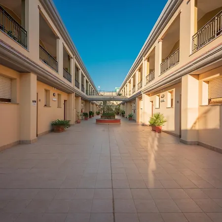Stylish Le Fontane 1 Bedrapt B3 Sleeps 3 Lejlighed