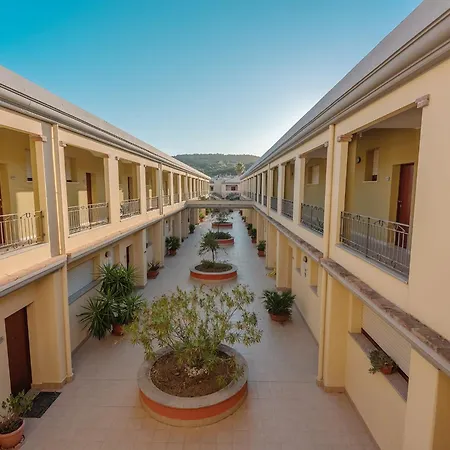 Stylish Le Fontane 1 Bedrapt B3 Sleeps 3 Lejlighed
