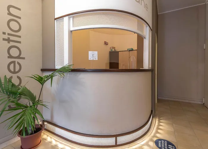 Stylish Le Fontane 1 Bedrapt B3 Sleeps 3