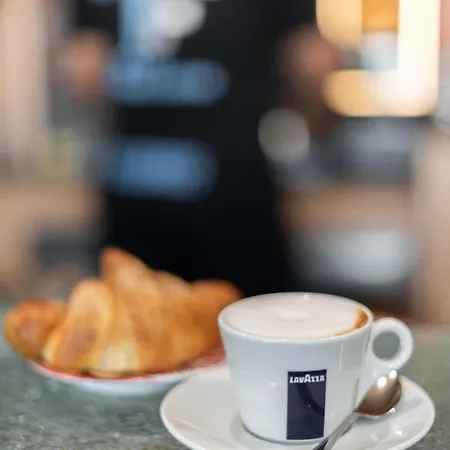 Stylish Le Fontane 1 Bedrapt B3 Sleeps 3 Apartamento Villasimius